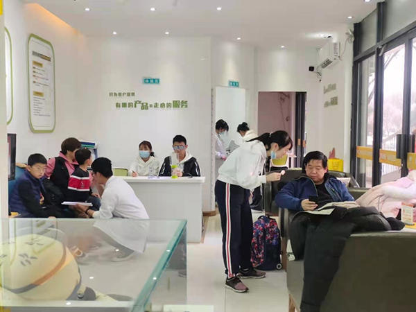 黃豆豆近視矯正加盟中心提示您愛護(hù)自己的眼睛這些愛眼小知識一定要學(xué)習(xí)！